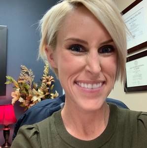 Meet your Posher, Melanie